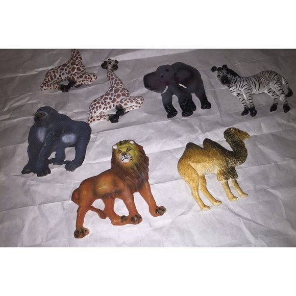 Set of 7 Vintage Zoo/Wild Animal Magnets- Giraffes, Elephant, Gorilla/Ape, Camel - Picture 5 of 10